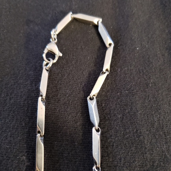 Men's stainless steel cross - Picture 3 of 3